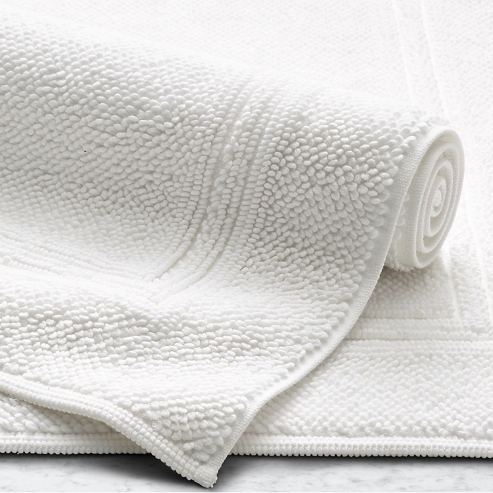 SOLD Restoration Hardware Luxurious Turkish Cotton White Bath Mat 20” x 34” NWOT